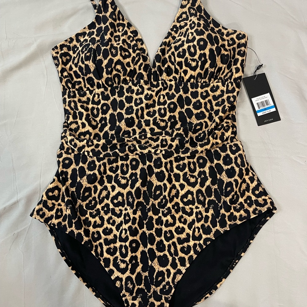 Jones New York NWT Leopard Print One-Piece Swimsuit